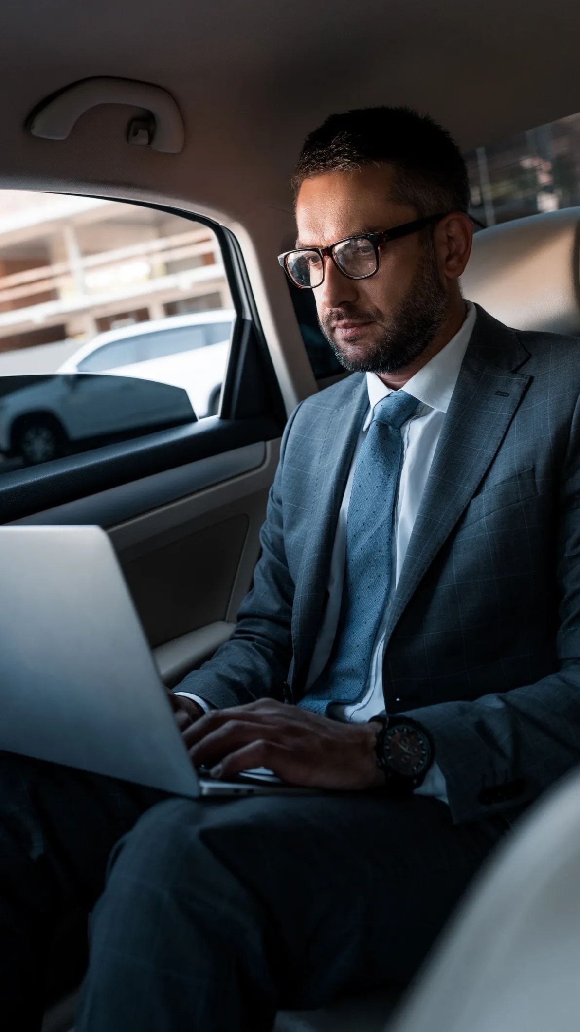 Corporate executive chauffeur service
